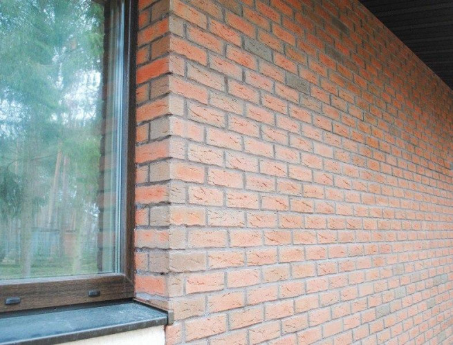 Клинкерный кирпич ручной формовки FELDHAUS KLINKER K689WDF Sintra Ardor