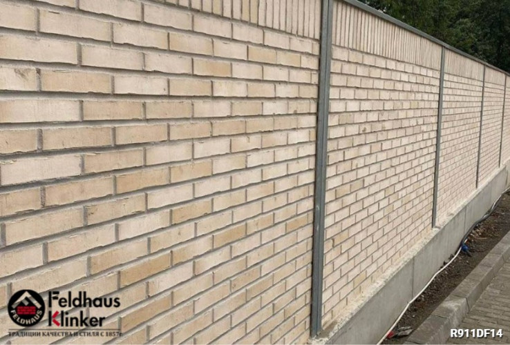 Клинкерная плитка для фасада FELDHAUS KLINKER R911DF14 Vario crema albula