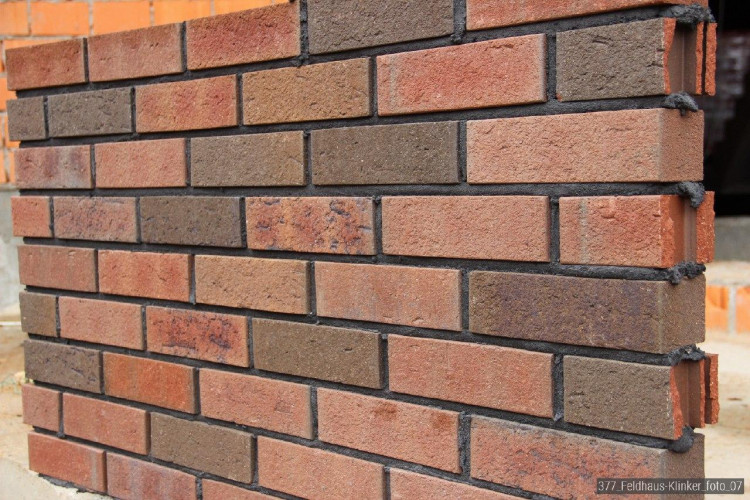 Клинкерный кирпич ручной формовки FELDHAUS KLINKER K377RF75 Lava Maron Rustico